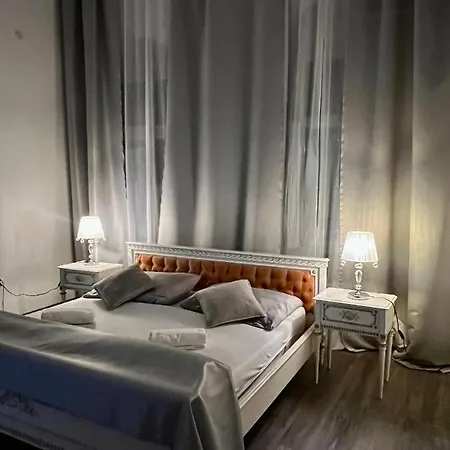 Csaky Palace 3 *